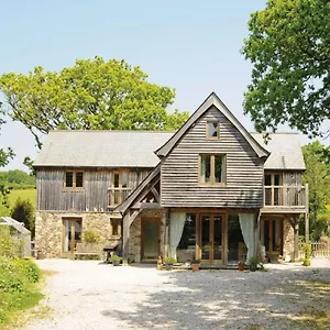  Country house Coombe Park United Kingdom